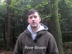 Feuer-Teaching mit RIVER BROWN, Sohn der Survival-Legende